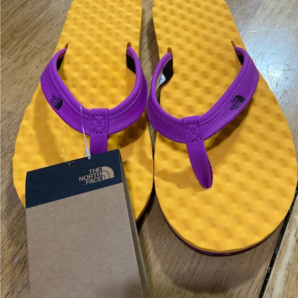 Beautiful the north Face sandals size 9 - Picture 3 of 7